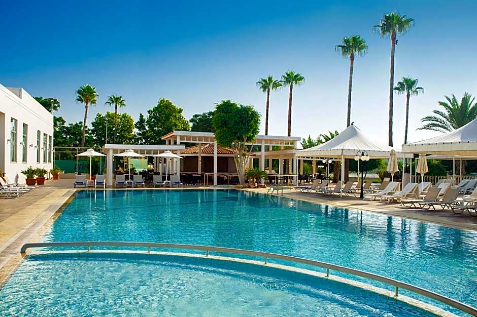 Ajax Hotel