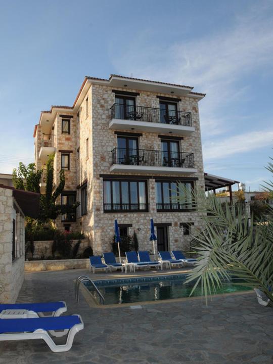 Palates Hotel