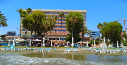 Poseidonia-beach-2